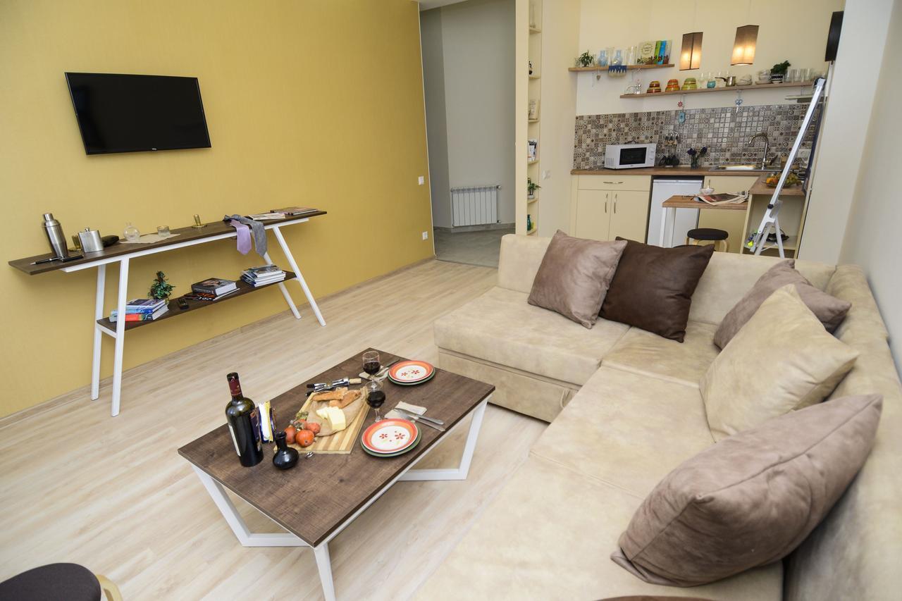 B-Lax Apartment Tbiliszi Kültér fotó